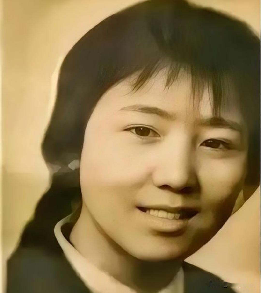 新婚夜妻子坦白怀了别人的孩子，穷瓦匠的抉择，看哭无数过来人
 
1972年，泥瓦
