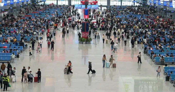 首个“春日黄金周”，贵阳三大铁路车站运送旅客237.9万人次