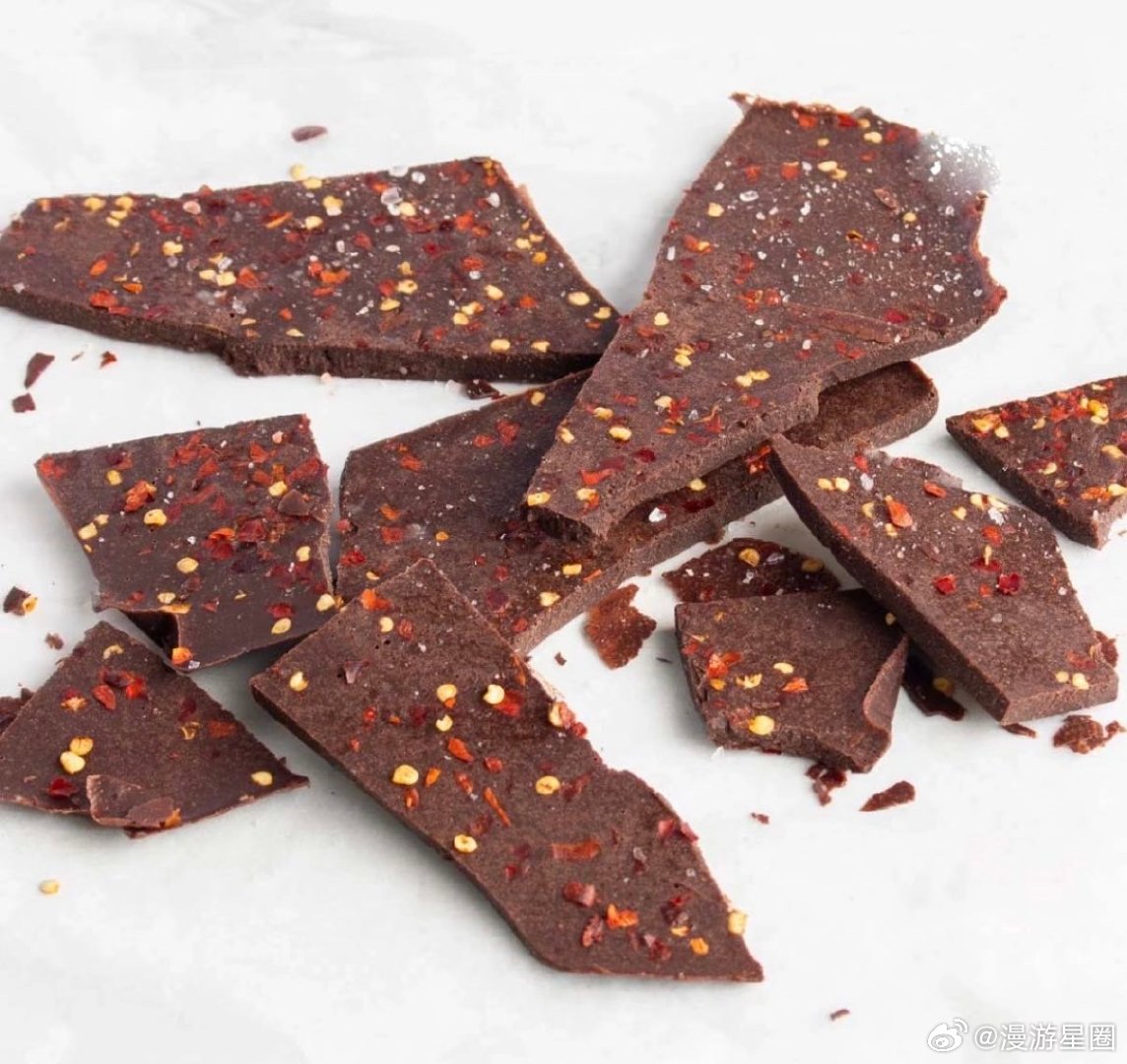 谢霆锋说用辣椒做甜品是疯了一饭封神 从锋味曲奇的酸甜苦辣，到节目里的辣椒玛德琳，