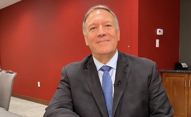 美国前国务卿蓬佩奥北京时间4月7日发文写道：“中国现在正在拿我们军人的生命冒险。