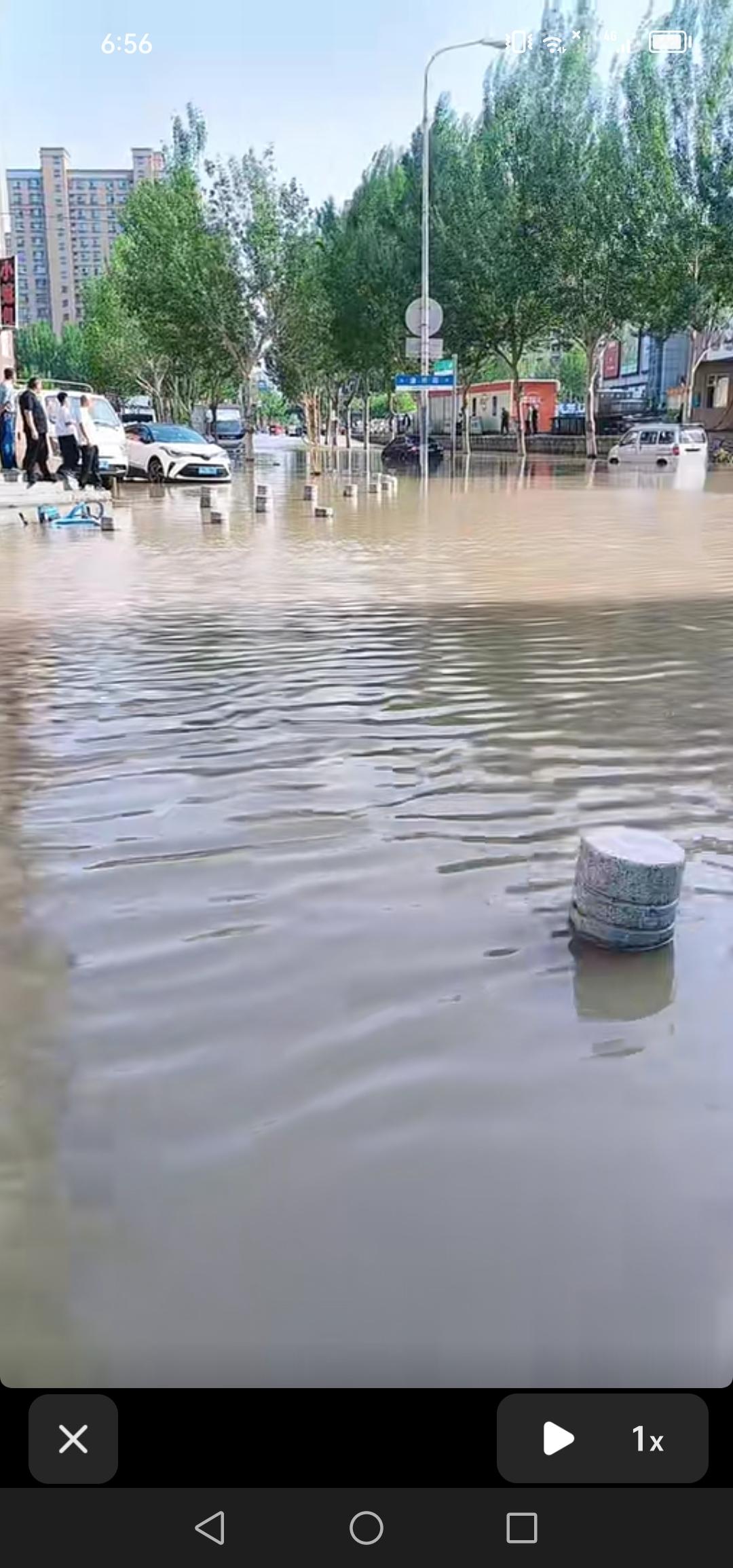 这长春昨天到底下了多大的雨啊，大街上全是积水，车都被泡了。

刷视频看到长春部分