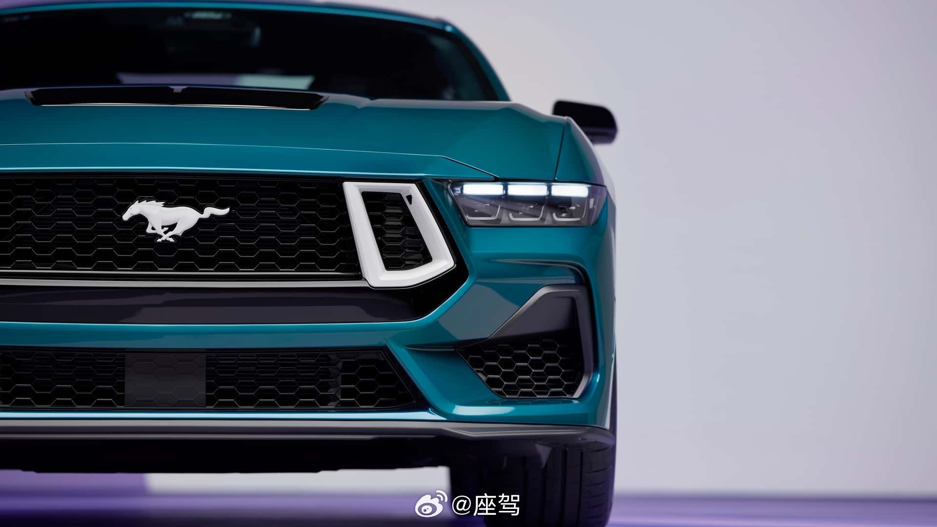 长期以来备受关注的福特四门版 Mustang 轿跑车迎来实质性突破。据外媒报道，