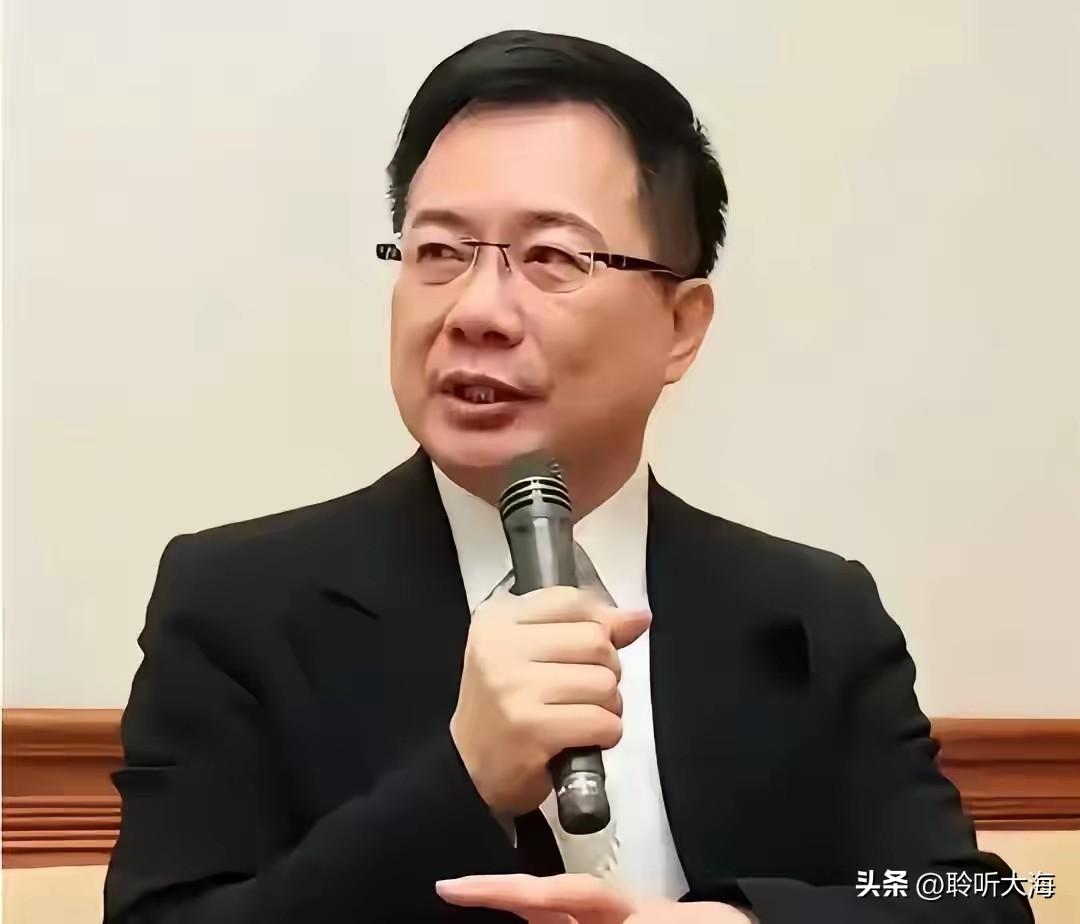 2028，一定要让国民党和民众党再执政一次。”
 
这句话，是蔡正元戴电子脚镣、