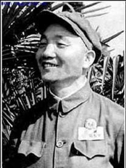 毛泽东亲家孔从洲的传奇人生：两度获中将军衔，儿子与李敏成婚，他为何曾表示过不同意