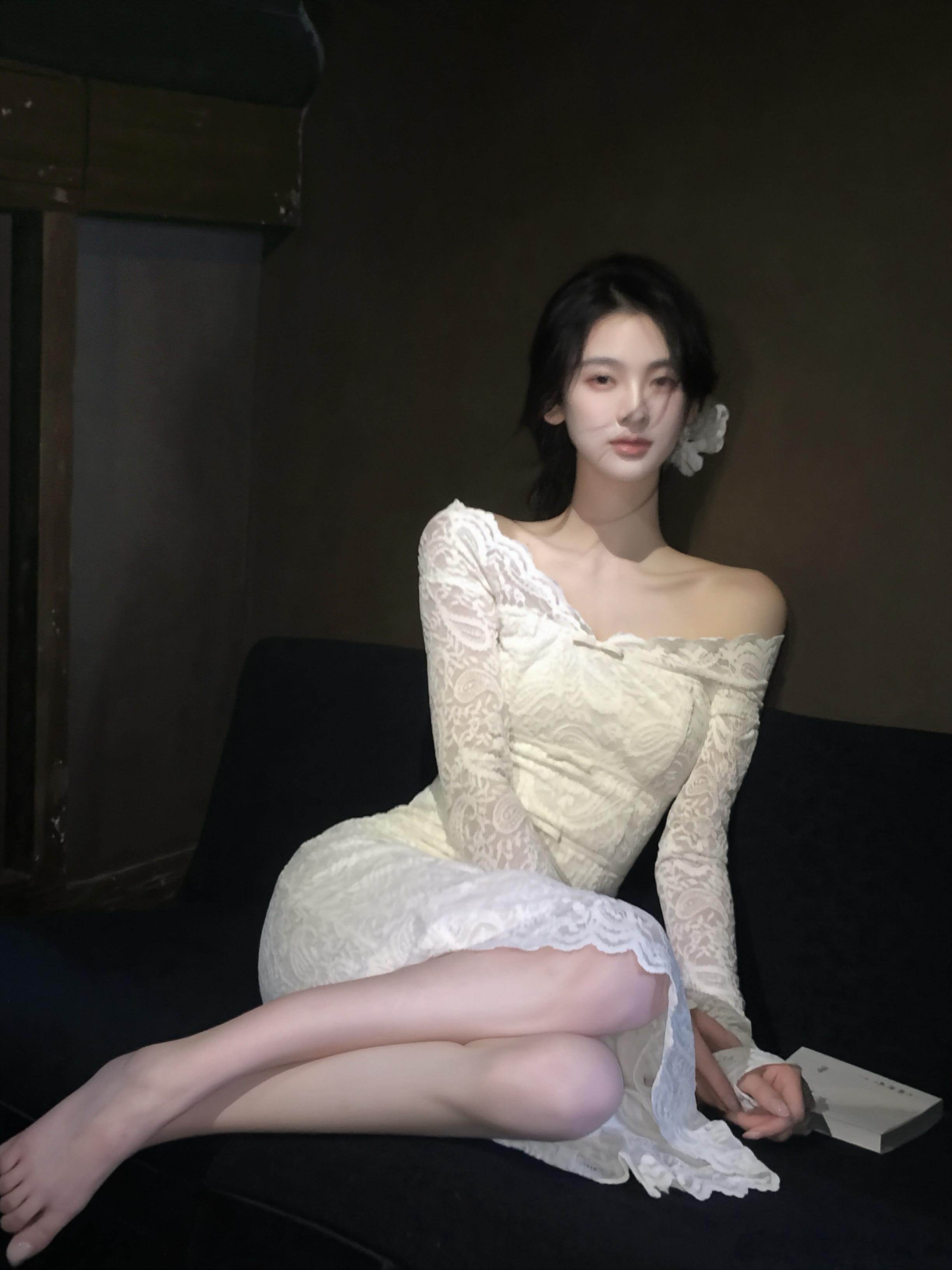 苍白破碎的美 ​​​