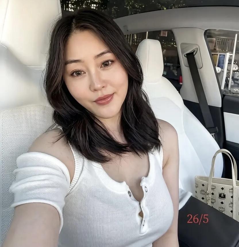 38岁，单身

不求轰轰烈烈，不求轰轰烈烈，只想找个能聊得来的人，没想到竟成了奢