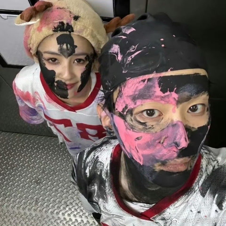 白鹿把范丞丞认成化妆师奔跑吧 哈哈哈这什么搞笑剧情！白鹿看到范丞丞第一眼以为是化