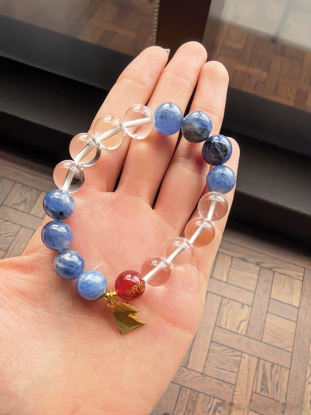 根据手串猜汽车品牌，像吗宝马所有车型将启用新logo 新logo少了内圈的镀铬，