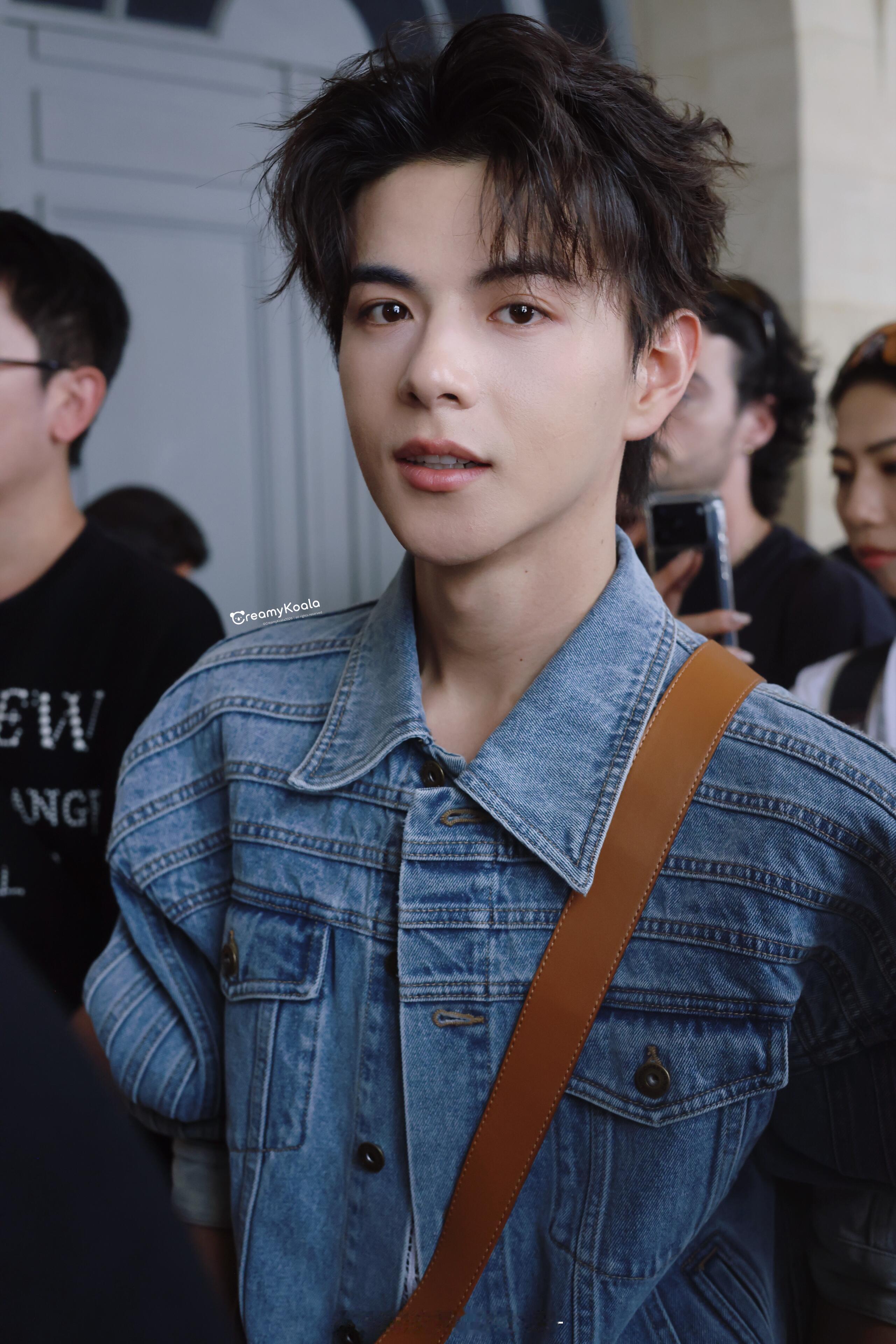 人群中一眼能锁定瞳瞳🥺 