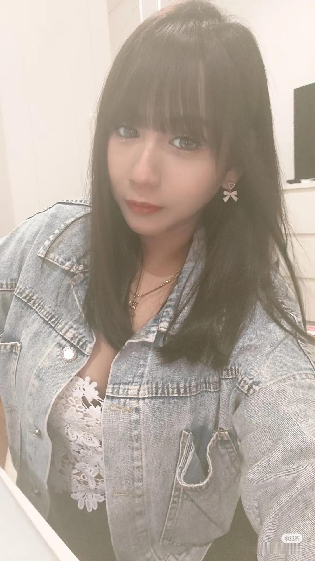 话说大马近几年就推出了许多样靓身材正，气质也相当不错的新晋博主，而JennyKh