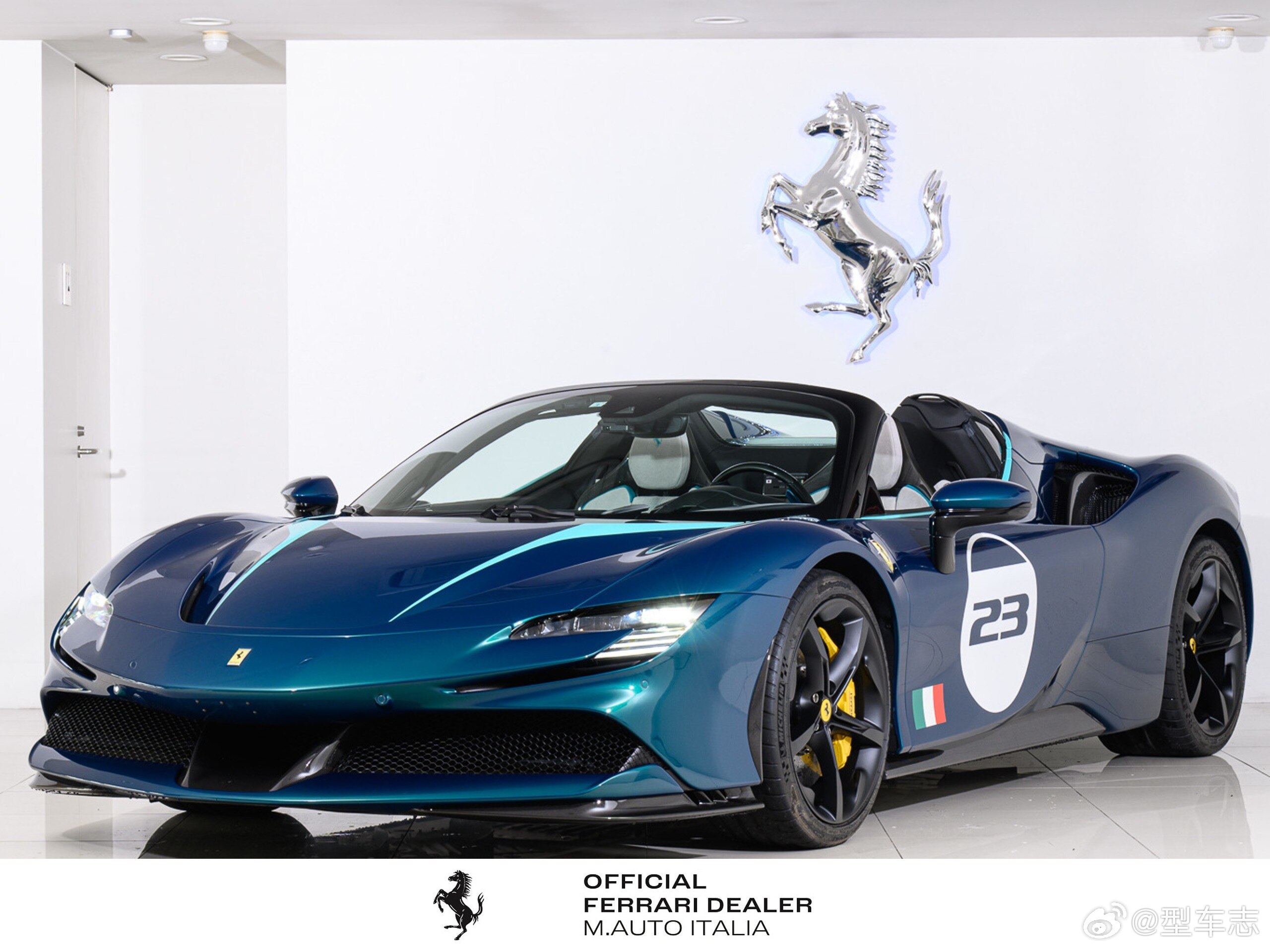 这辆带Tailor Made定制、Cavalcade纪念属性的法拉利SF90 S