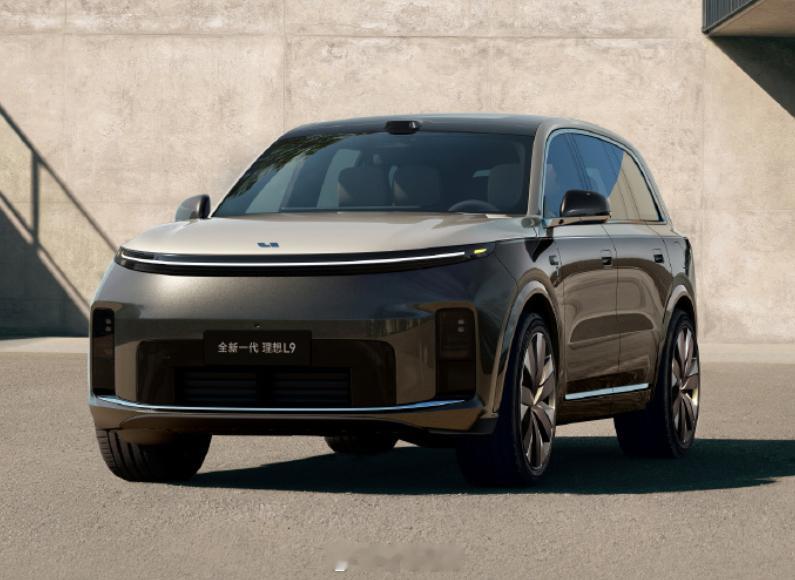 蔚小理已经都把各自压箱底的旗舰SUV展出！大家会考虑谁家的旗舰SUV呢？蔚来ES