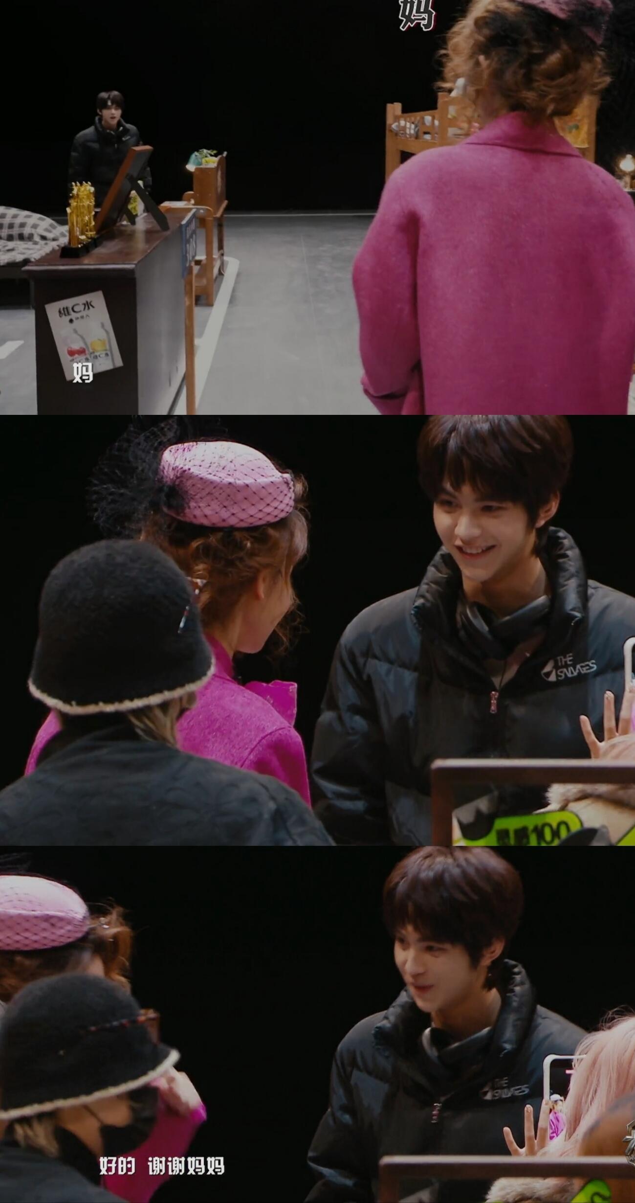 有人注意到陈哲远在干嘛吗突然发现陈哲远在给npc做心肺复苏 给我笑傻了 还是一只