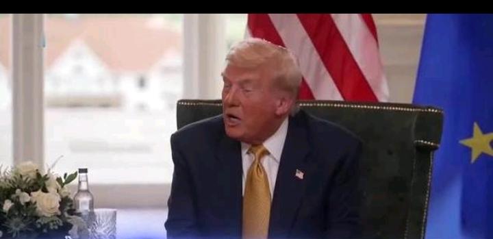 川普这大嘴巴又忍不住开炮了，这次瞄准的是风力发电。

他当众放话，说自己那是相当