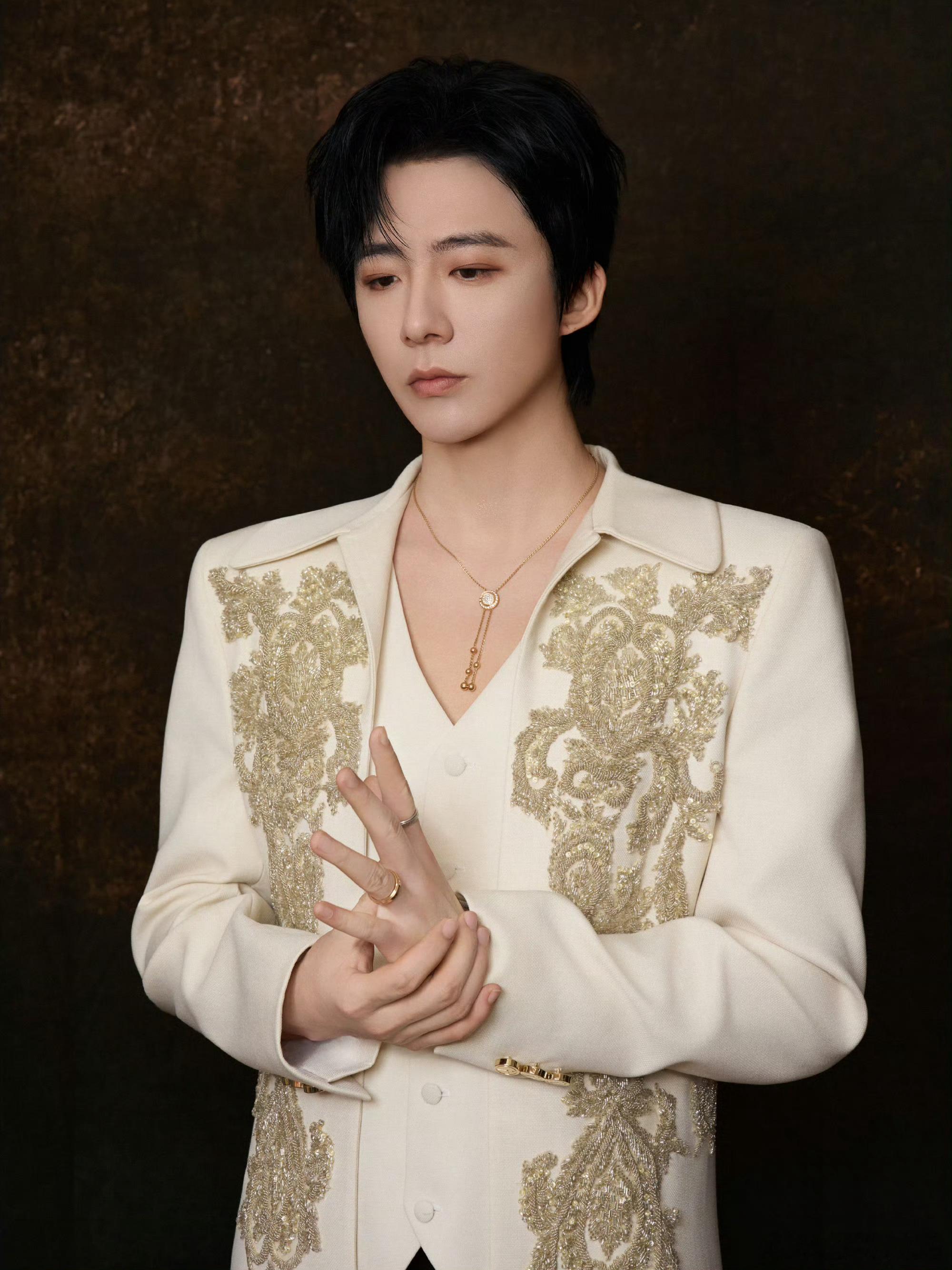 刘宇宁云秀行插曲何故 | 腾讯音乐由你榜 | 摩登兄弟 刘宇宁，你其有点像天上的