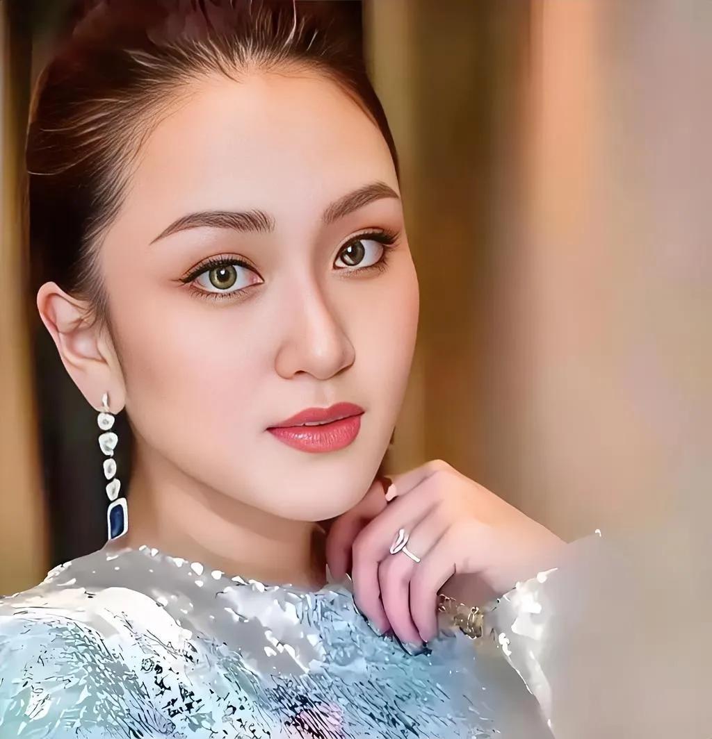 泰国真的离不开佩通坦。  
为什么泰国要在8月29日对佩通坦进行裁定，因为泰国等