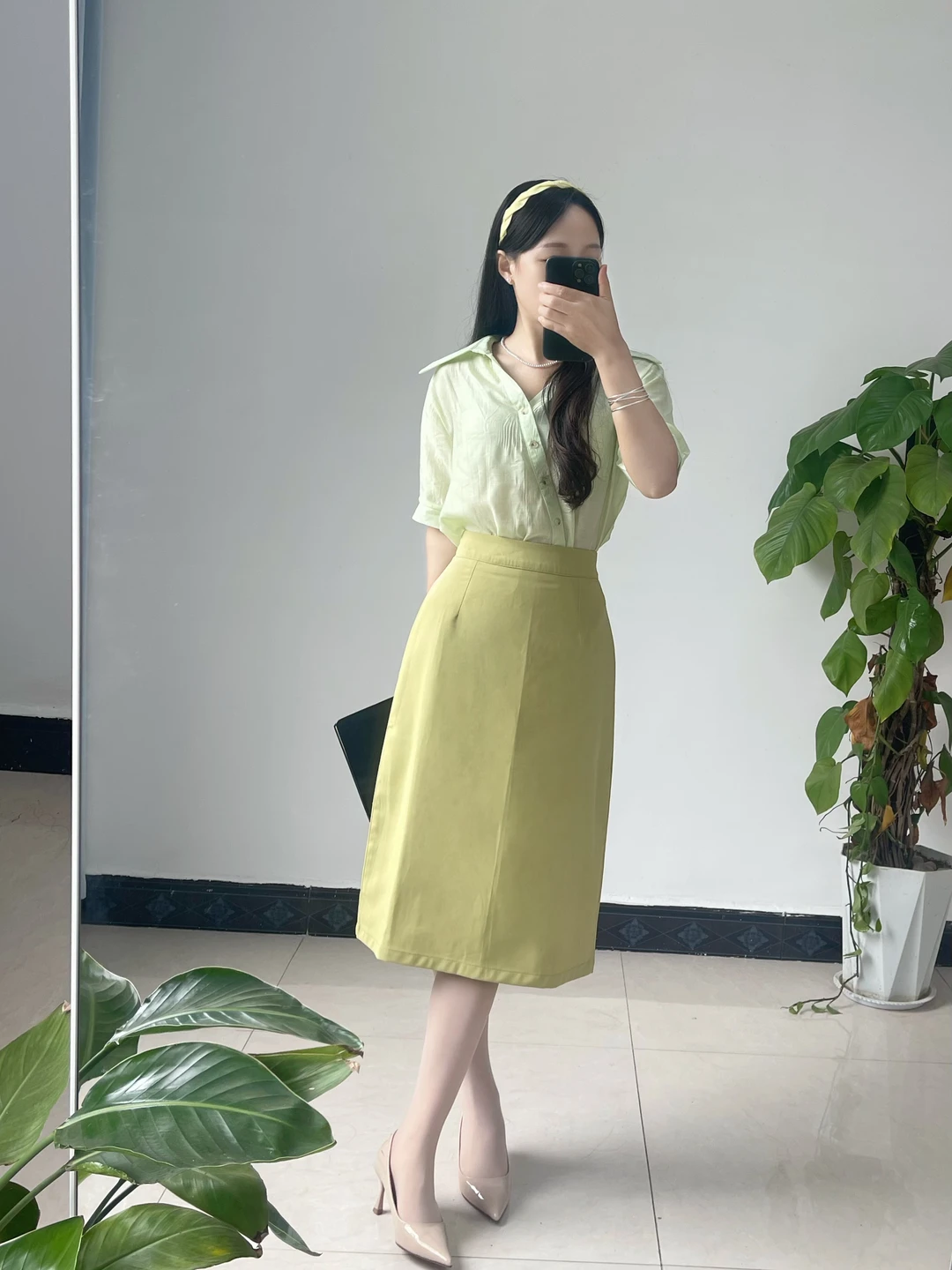体制内穿搭｜被这身绿裙硬控了
