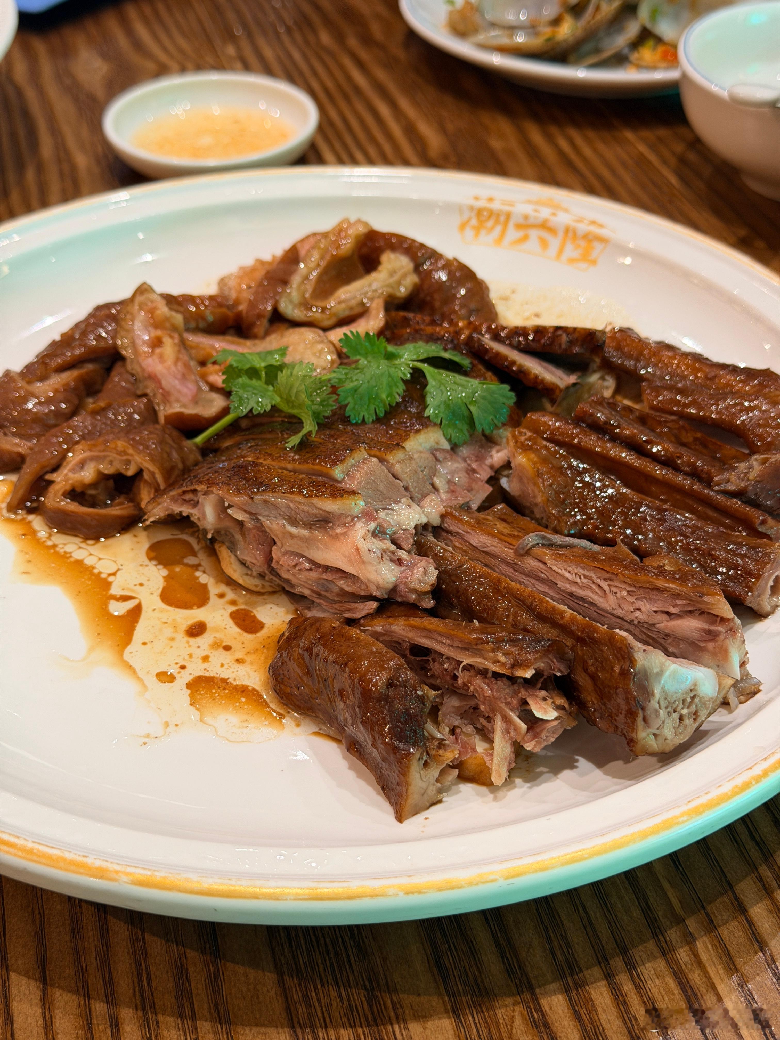 闪现💨广州！！！吃了生腌+卤味拼盘地道 广州