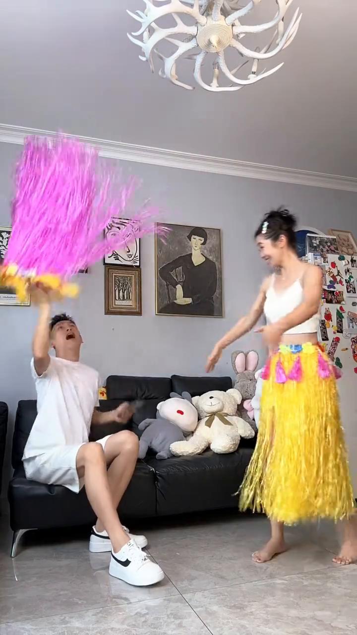 哎呦我的妈，哈哈。