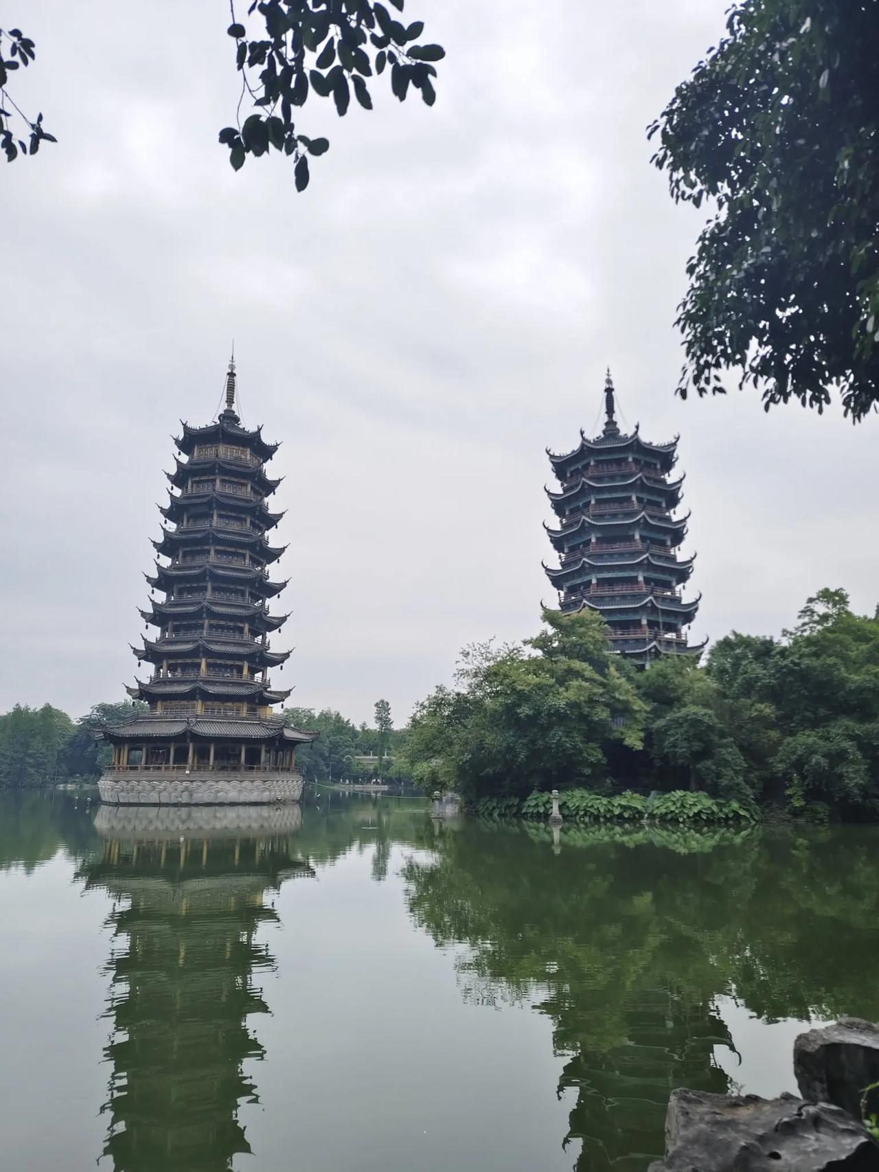 命运好幽默。
