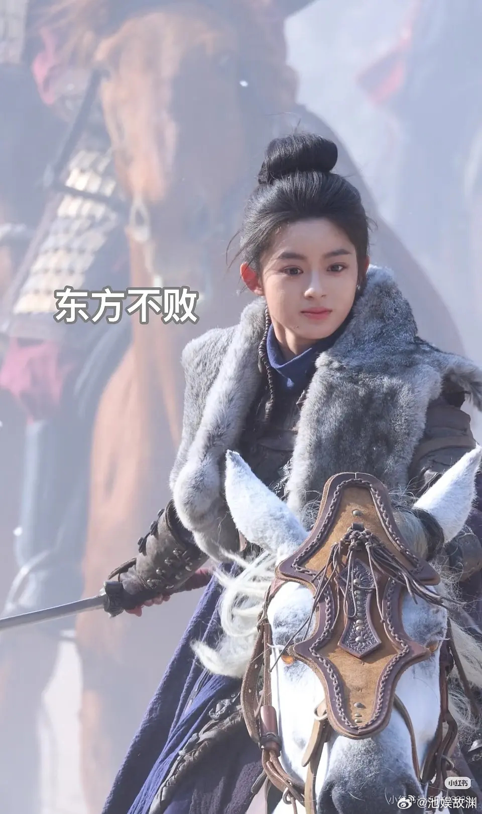 婴儿将军现在的高炉顶审美真的害人 妆造自然一点也不会这么突兀 