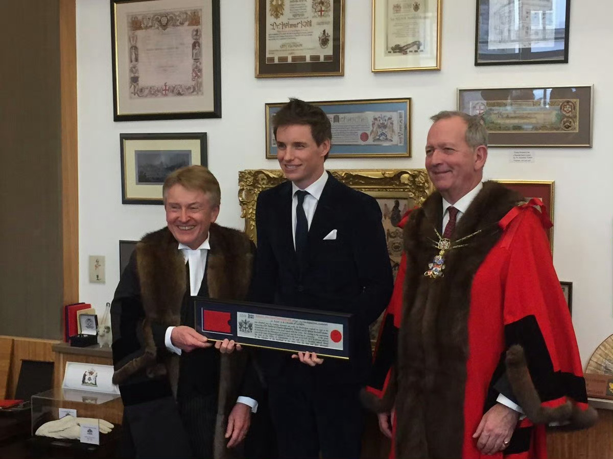 jibgdianhuug奇奇怪怪的冷知识：小雀斑可以在伦敦桥上放羊🐑Eddie