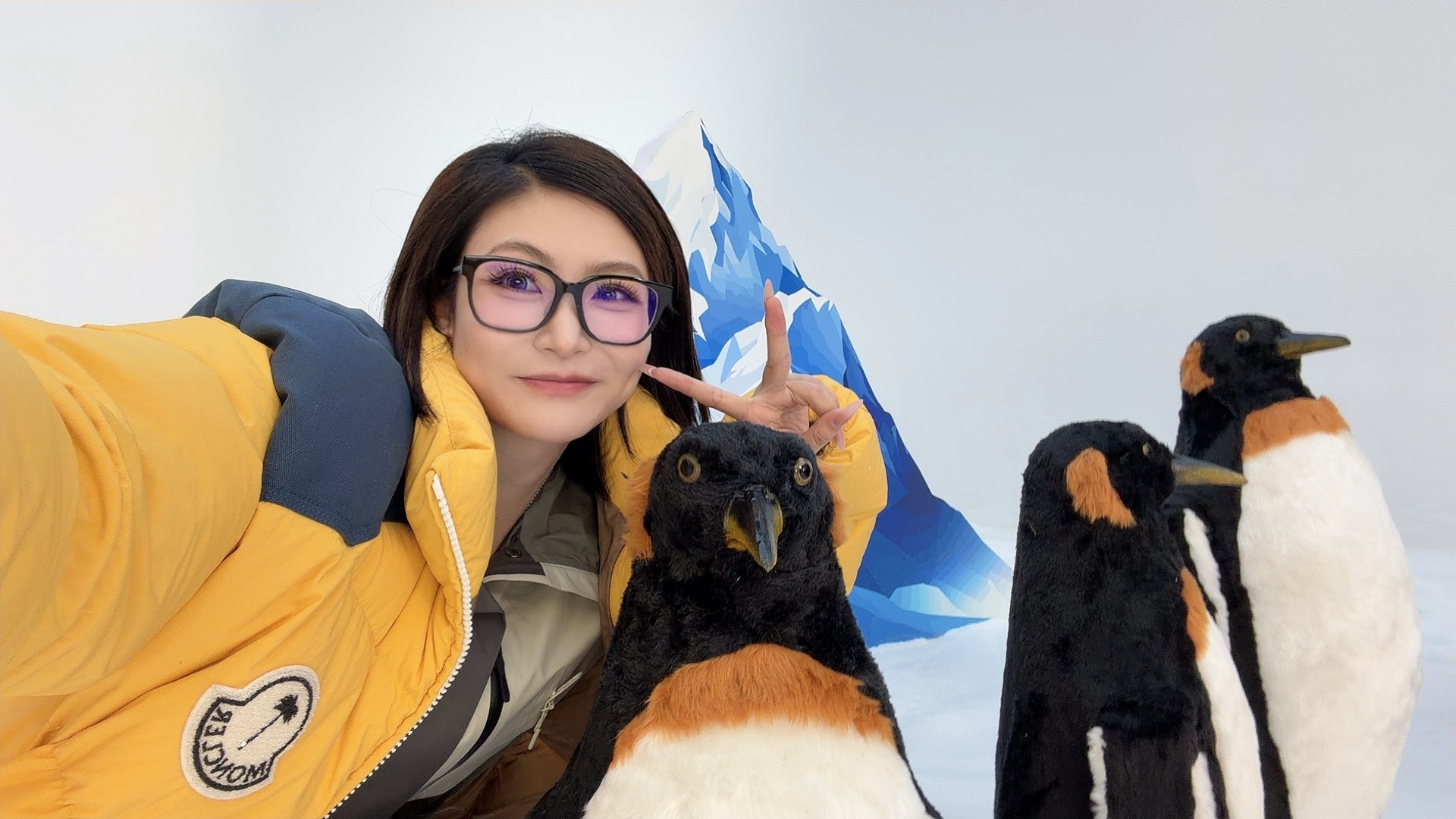 刚主持完坦克300极地版上市❄️今天北京就下雪呼应上了这是～北京下雪