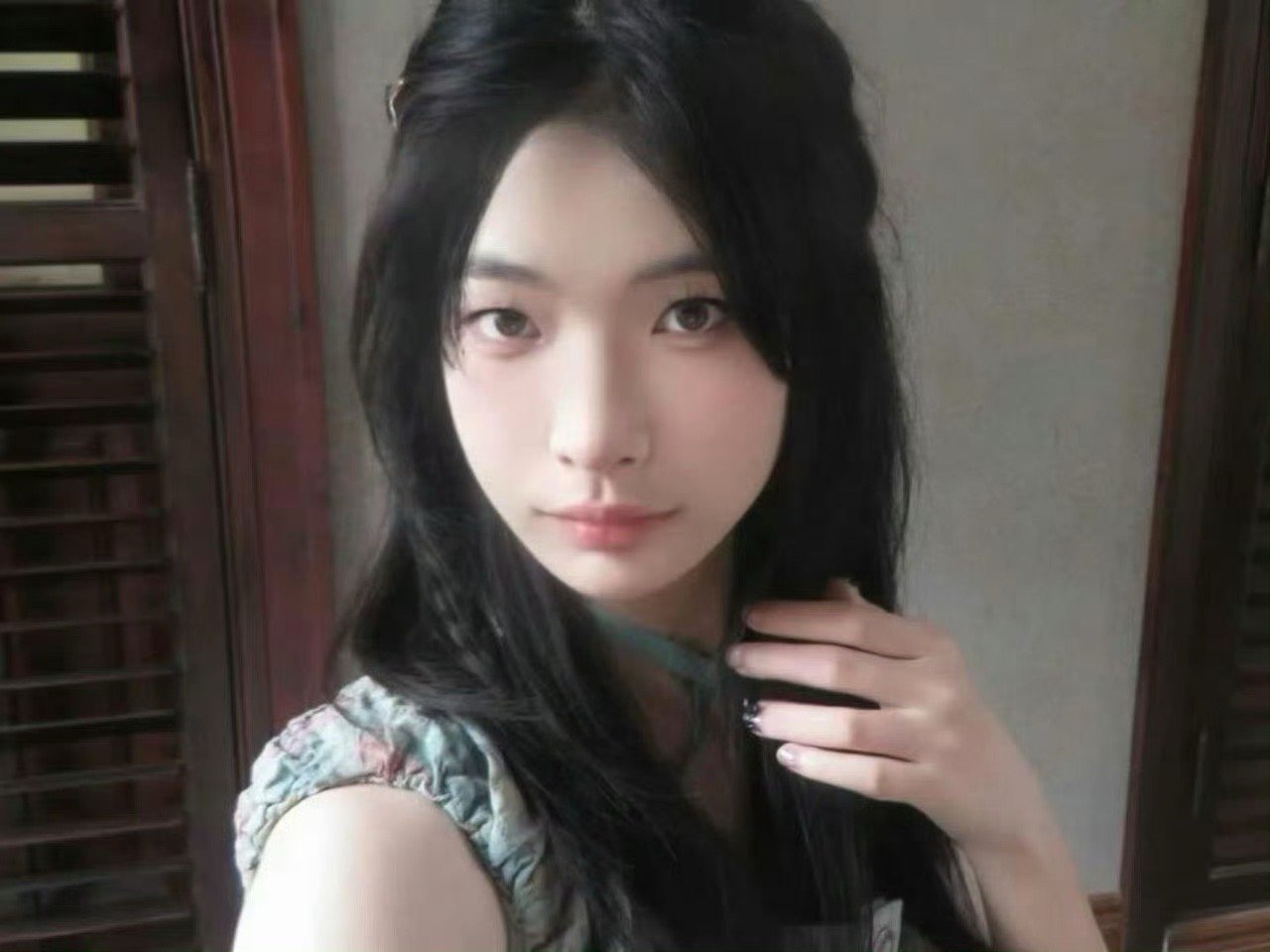 女武一 有点像园园坦坦 