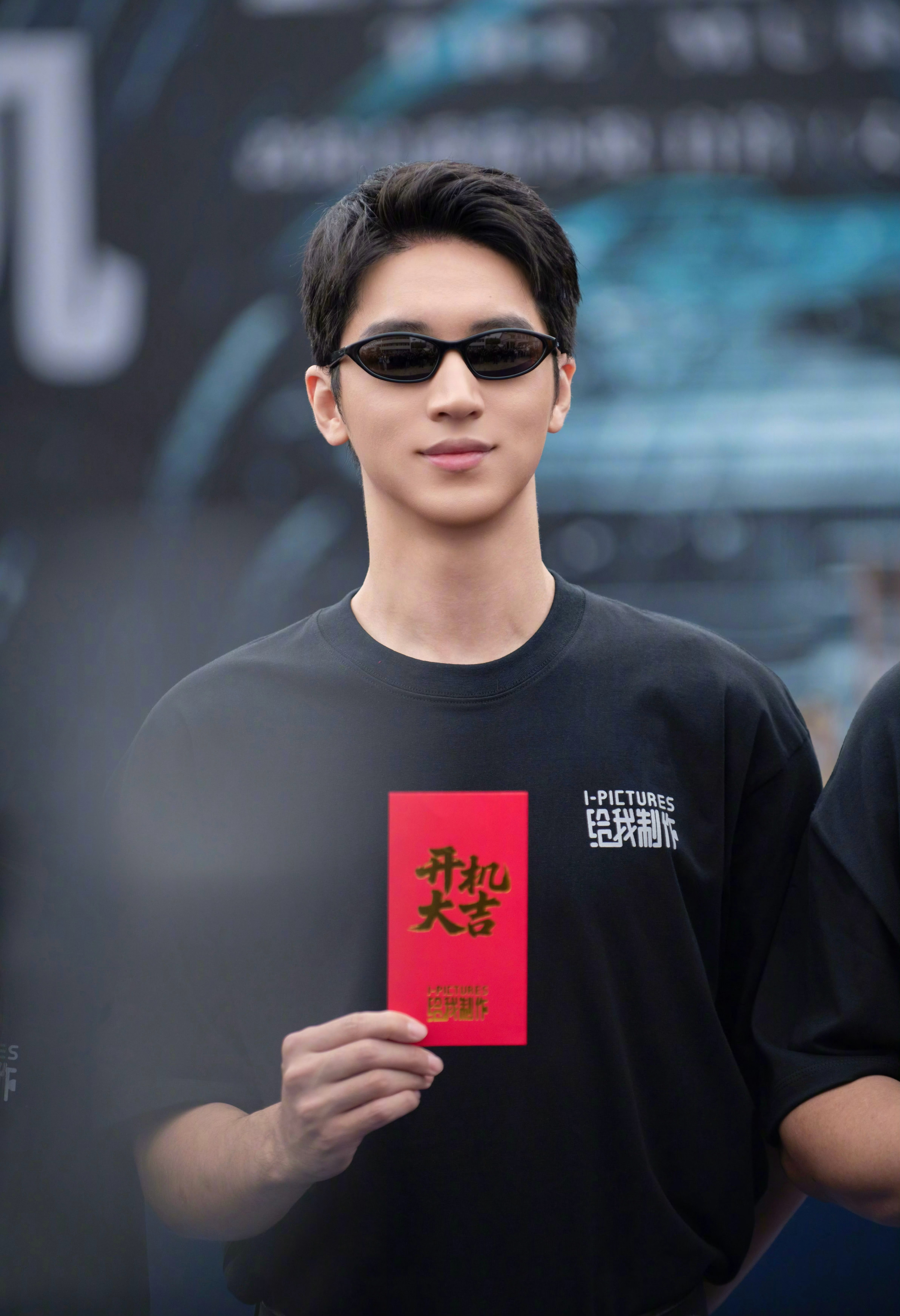 许魏洲郭俊辰杀人真相开机 许魏洲、郭俊辰、肖燕等人主演的《杀人真相》于昨日正式开