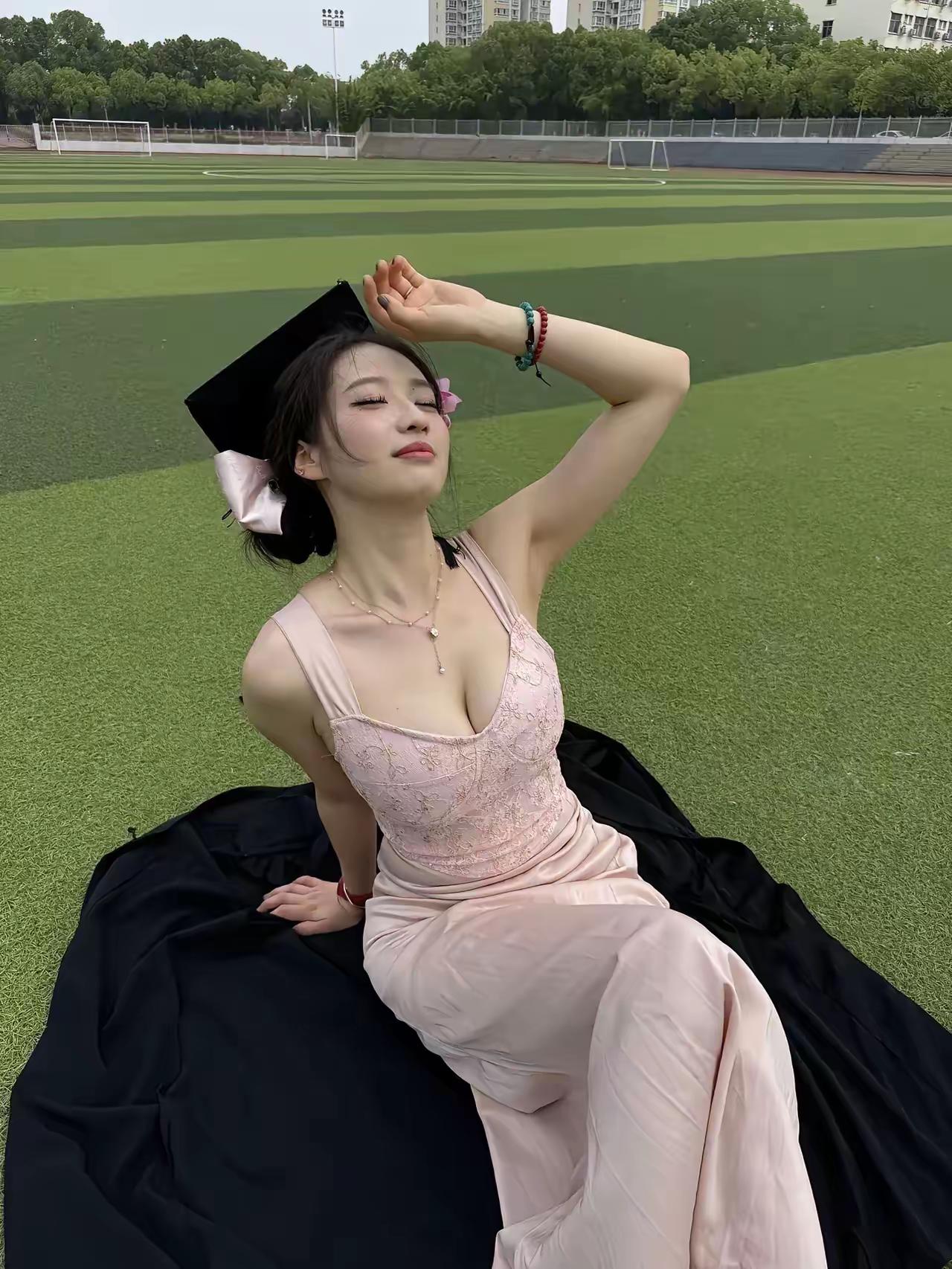 19 年寒窗苦读，终于研究生毕业了🎓🎓🎓