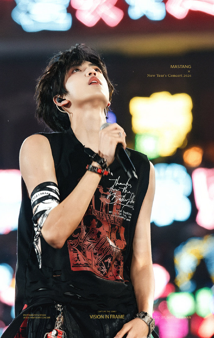 mastang发的张桂源张桂源愚人节神图  Mastang发的张桂源……当年扫射