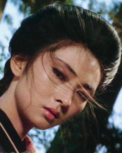 1973年，《修罗雪姬》中的梶芽衣子。风雪中的振翅蝴蝶，凭眼神足以写就天地间最清