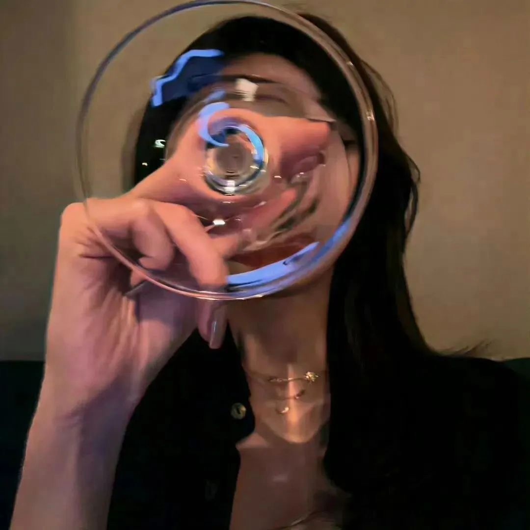 你问我乖不乖 现在是一般乖 喝醉了就是醉乖. ​​​