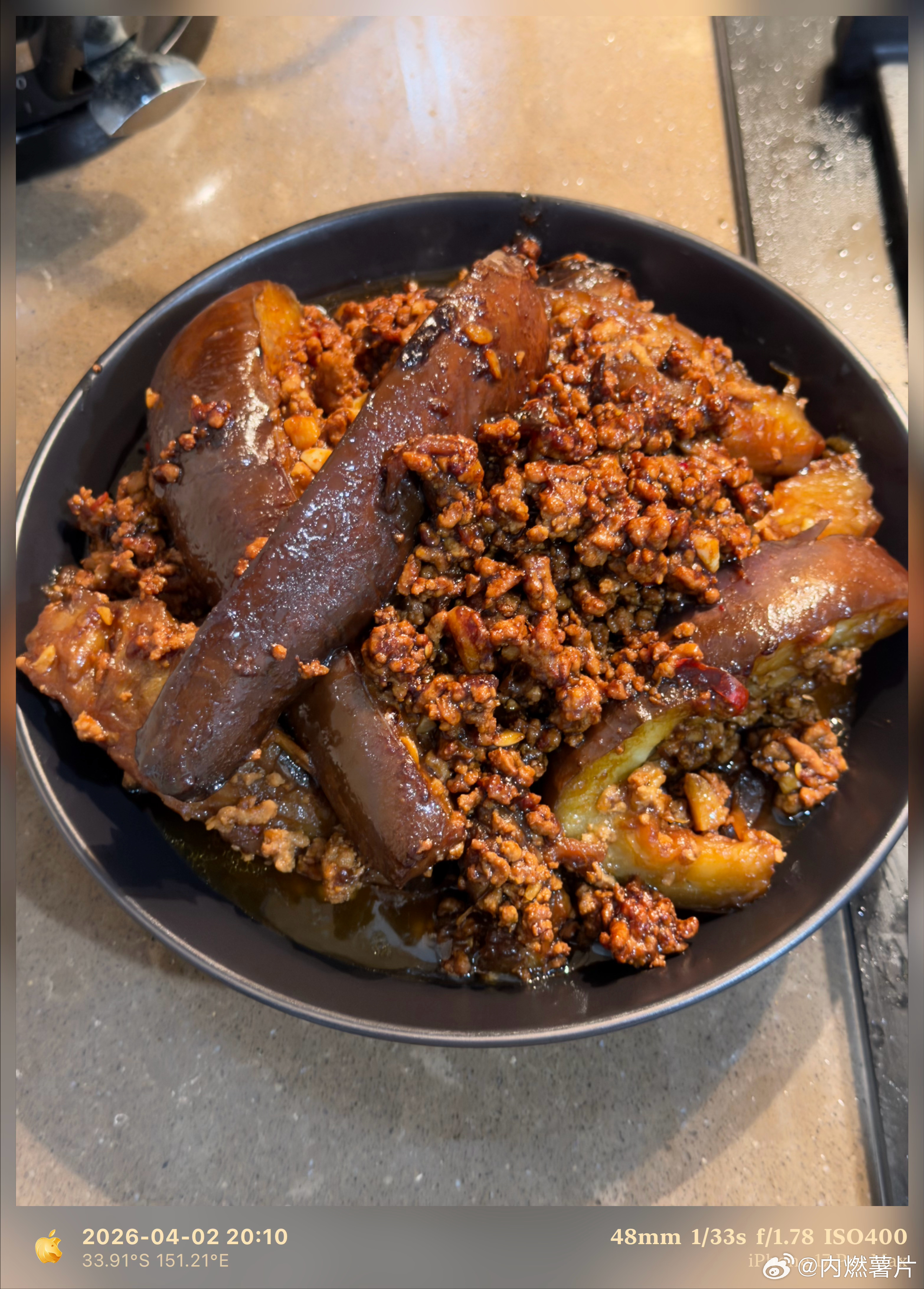 iPhone Air 用 PhotonCam 拍照效果还行，虽然只能用 DNG 