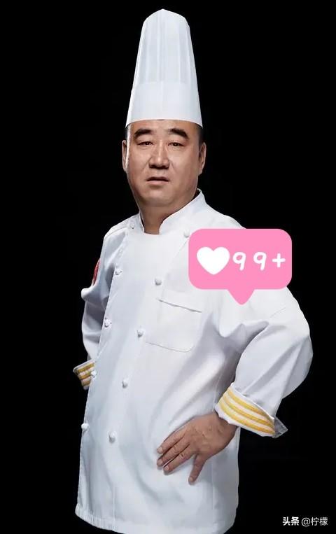 餐饮圈迎来大变动，一夜之间遍地的中国烹饪大师头衔全部作废失效
 
整个餐饮行业都