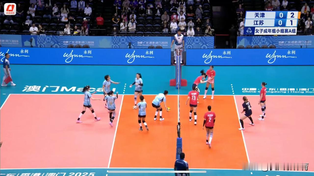 正在直播天津女排VS江苏女排，津苏女排焦点大战，小组赛最后一场比赛！本以为双方会