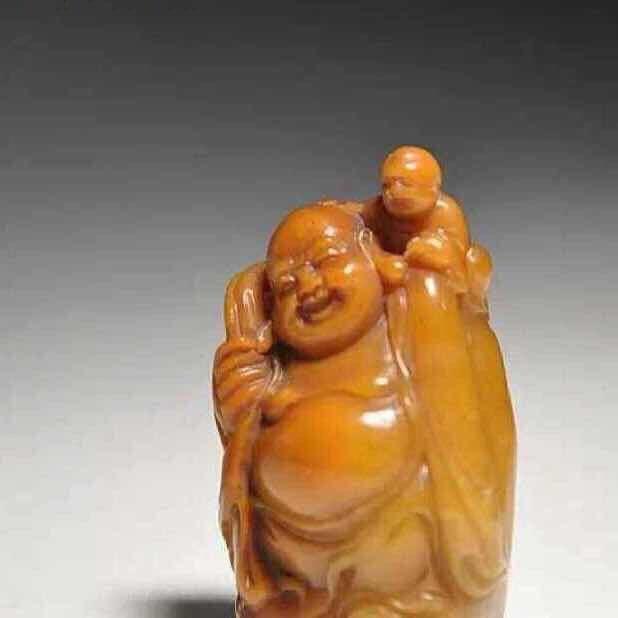 是“骗”还是“偷”？一个动作决定罪名轻重
丁某某专门盯上未成年人，他冒充警察的“
