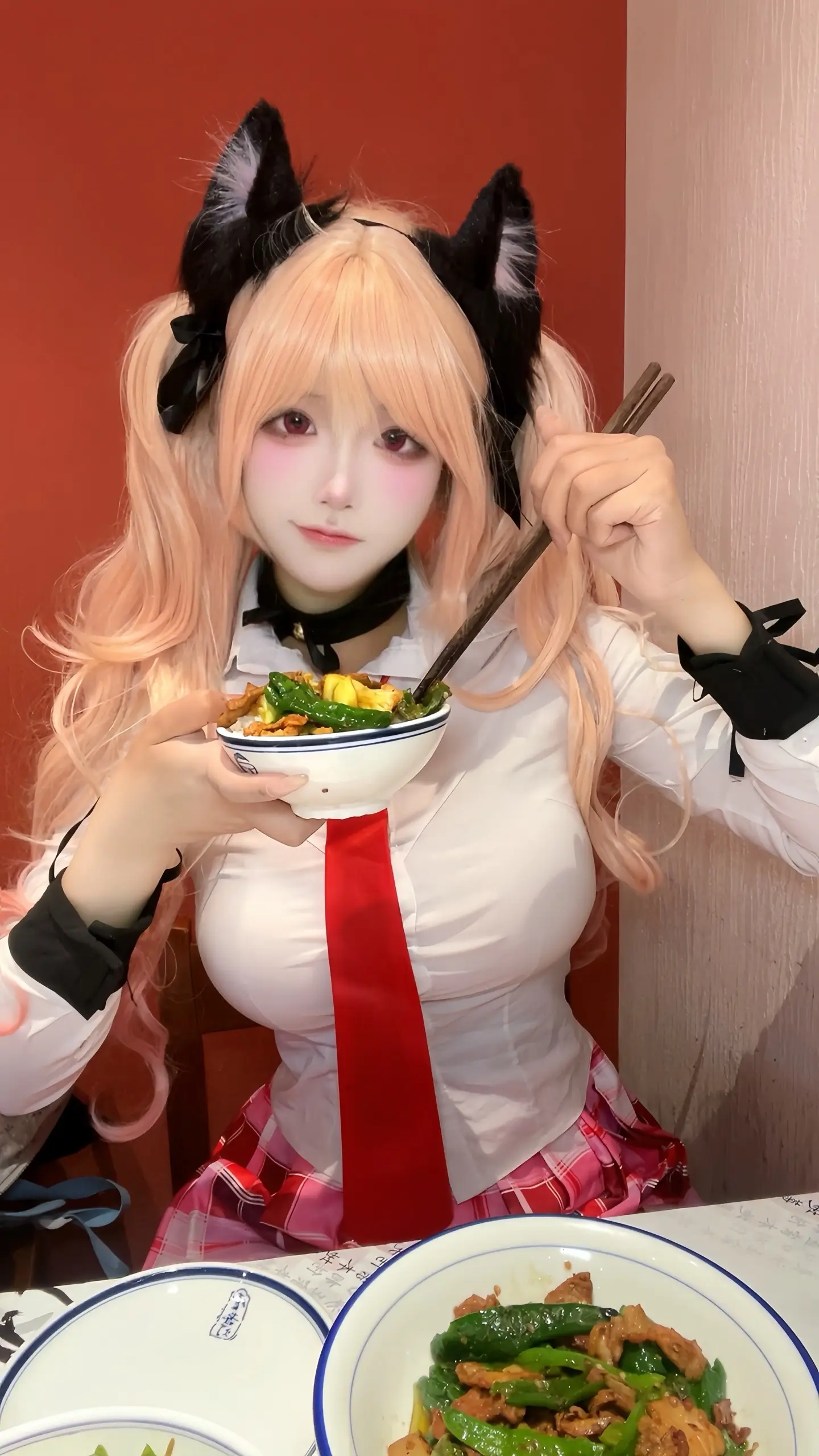 爱就是一起吃很多很多顿饭