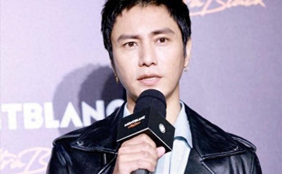 演员陈坤说：“我这一生最悲痛的，不是没有结婚，也不是儿子没有养好，恋爱谈的不多，