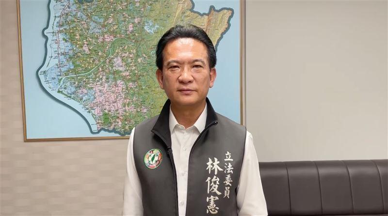 一场助选活动出了口误风波，林俊宪29日到台北济南教会两度高喊“投给蒋万安”。林俊