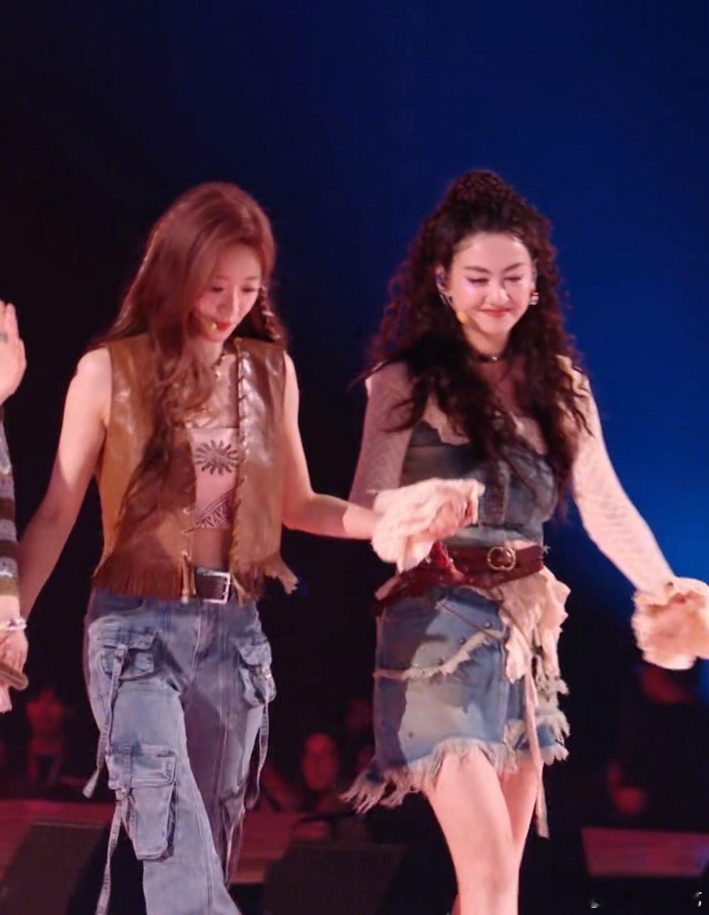 张月没能保护好者来女是我的遗憾 姐姐二公暂别舞台，队长发文说没有保护好姐姐是她这