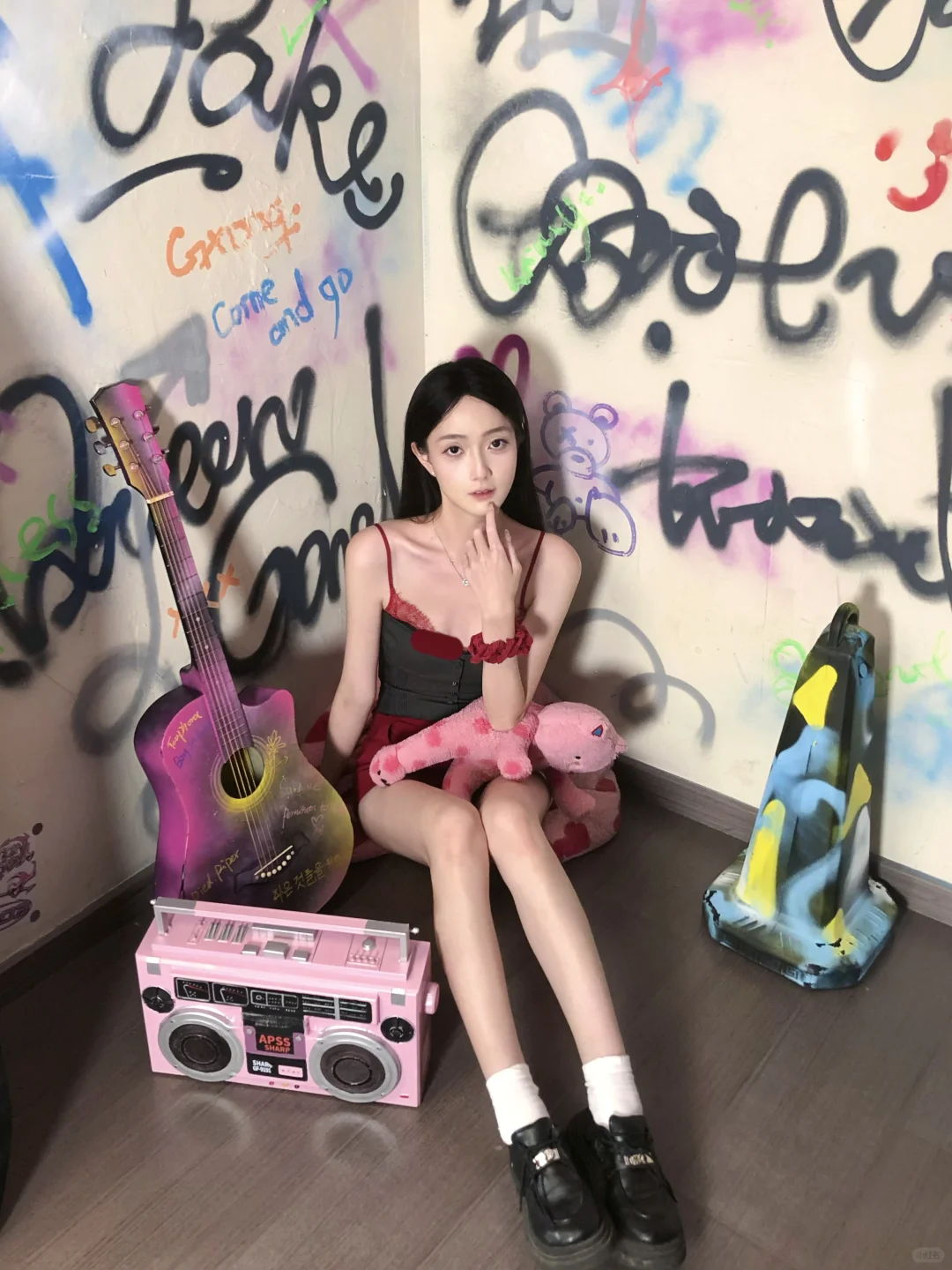 图片仅供参考 本人更加好看
