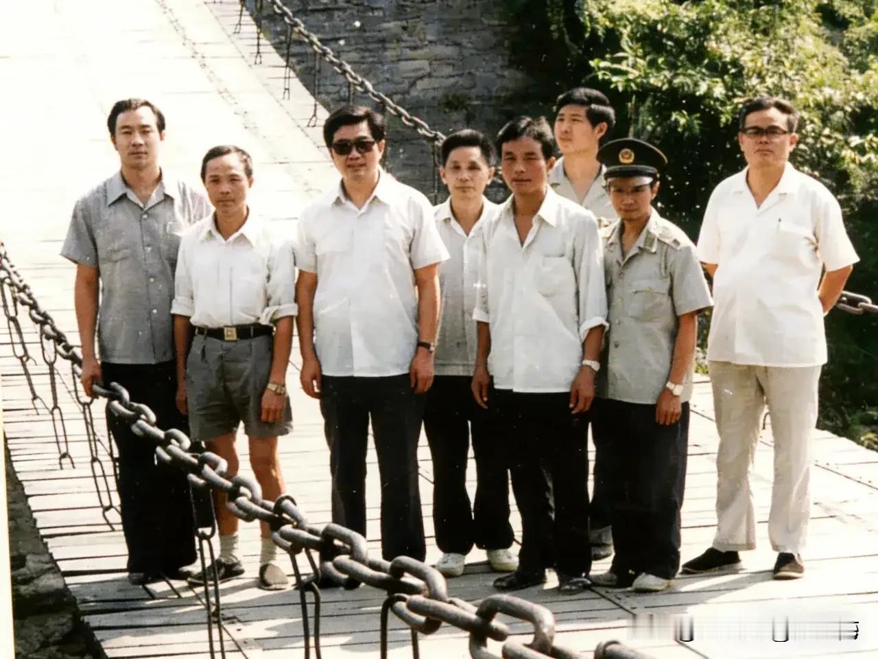 最好的领导，不折腾，低调务实，埋头发展，做好自己的事情。