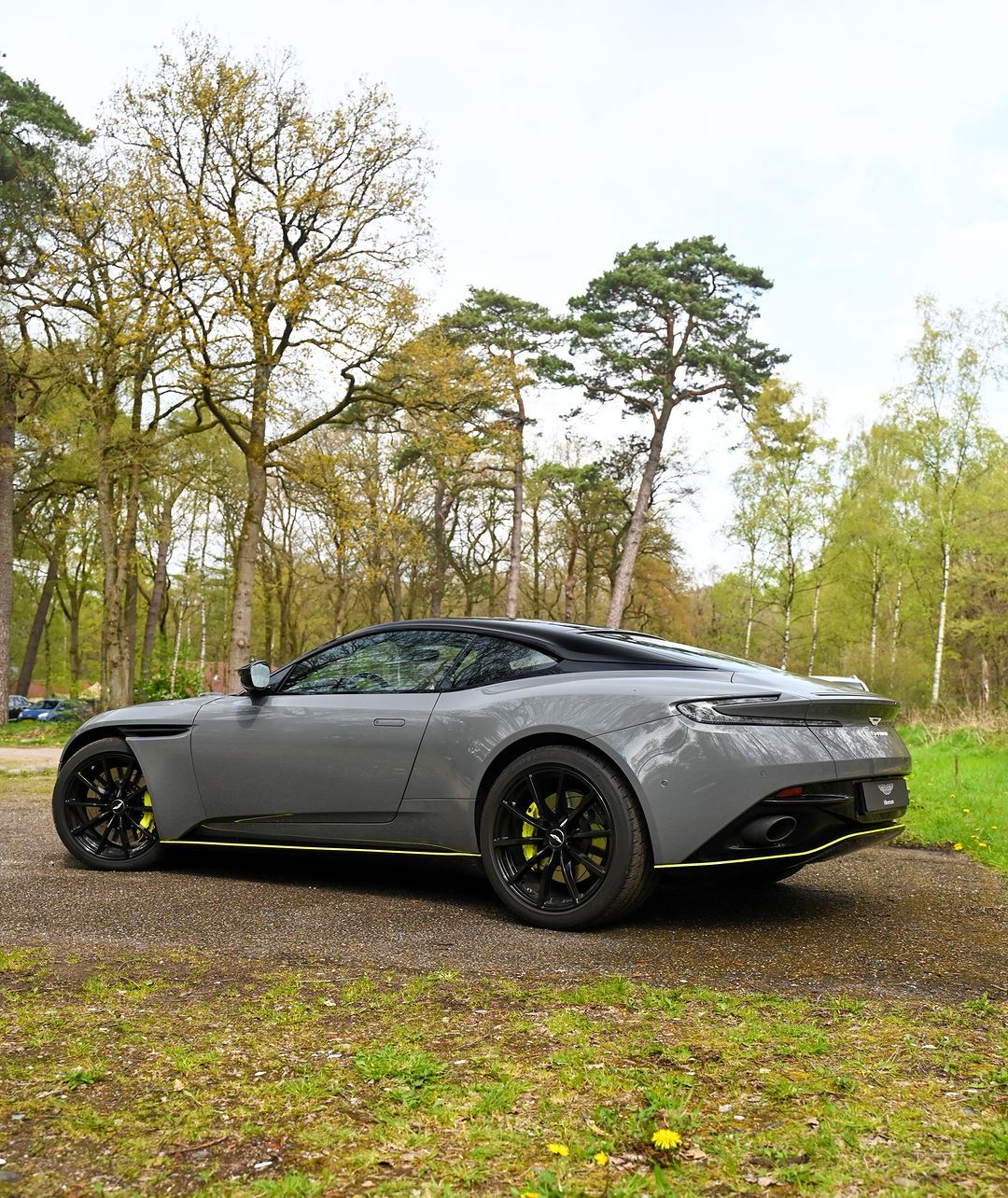 阿斯顿·马丁 DB11 AMR ​​​