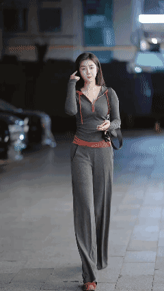 气质优雅的女人味…👍