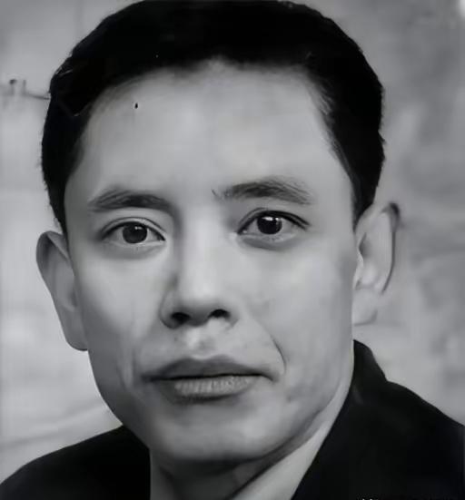 1980年，一个特务在监狱里思念妻子11年，释放之后马上奔赴见面，没想到，刚见面