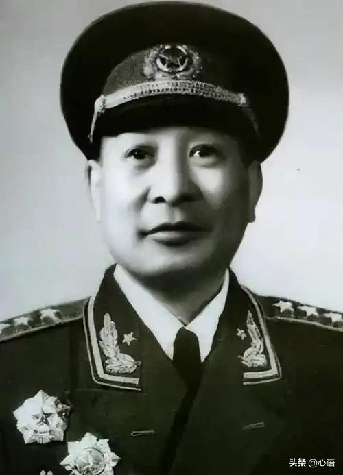 1944年，新四军一司务长贪污几十元，被判死刑。钟期光闻讯大怒：贪污几十元就杀头