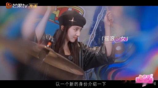 苏晓彤官宣我家那闺女 谁能不期待啊！苏晓彤要上《我家那闺女》啦！甜妹演员 + 鼓