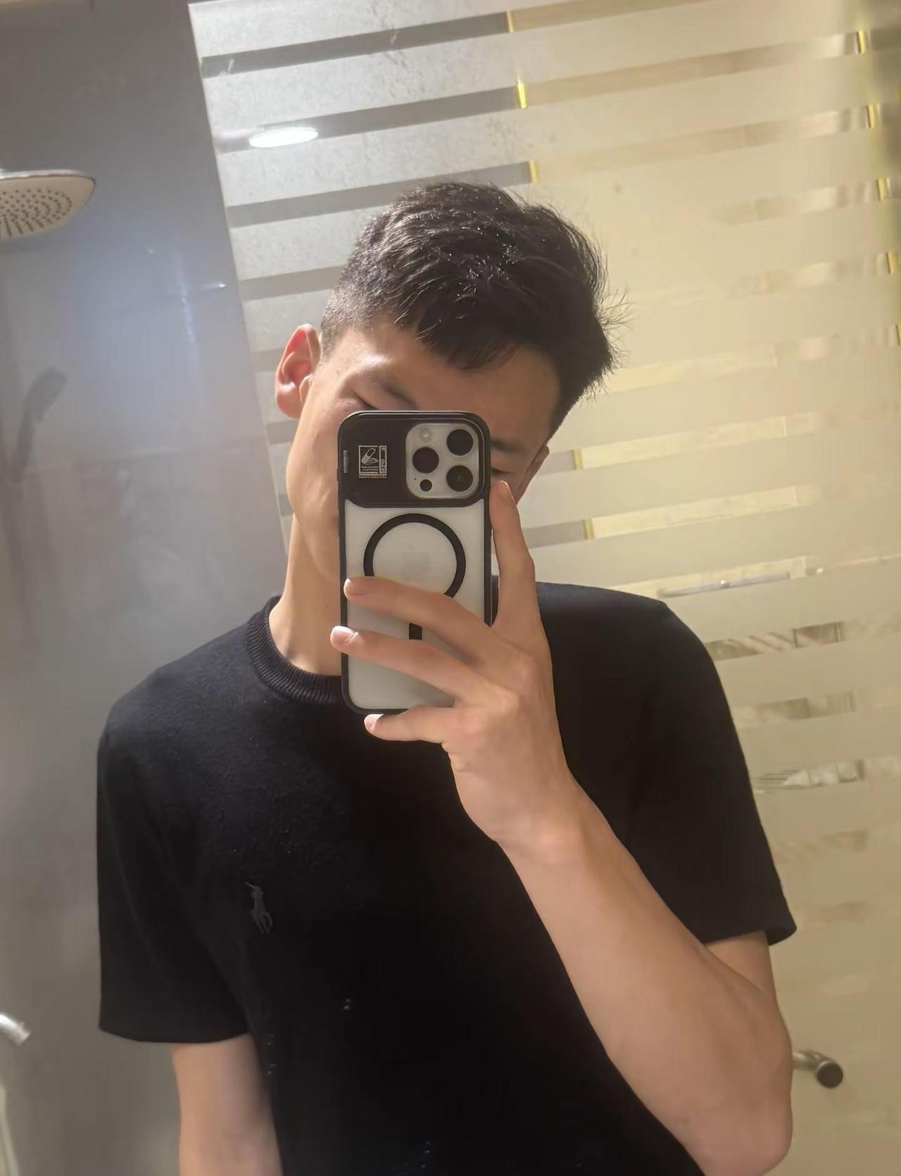 我真的好累 我也才十几岁 最近状态一直不好不是身体原因是我没有管理和控制好自己的