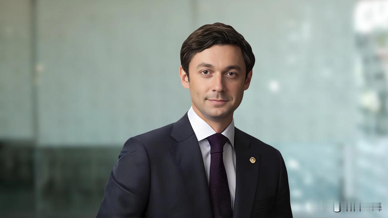 在美国老龄化严重的政坛中，民主党藏着一位实打实的新生代王牌接班人，他就是现任全美